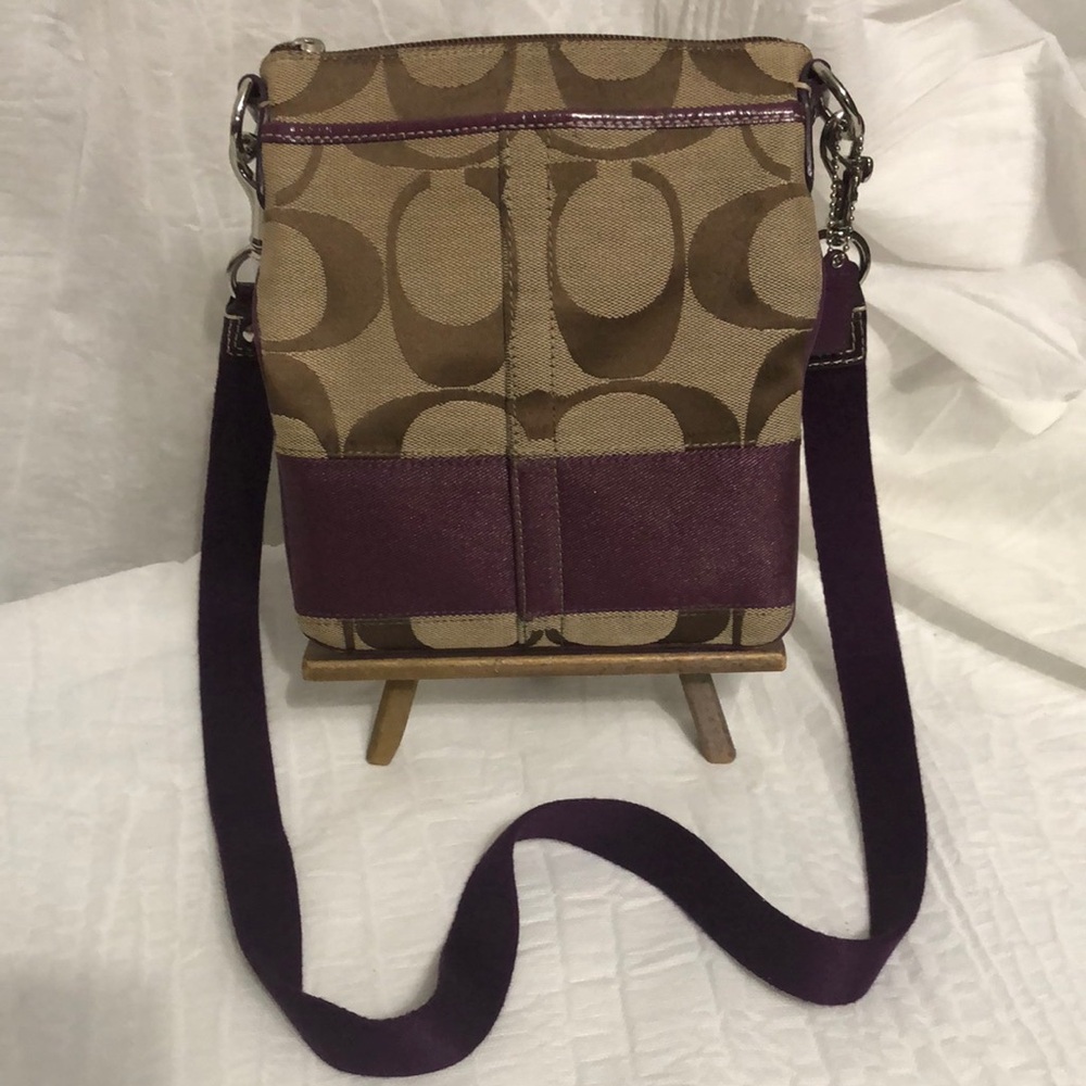 Coach Signature Canvas Crossbody Bag